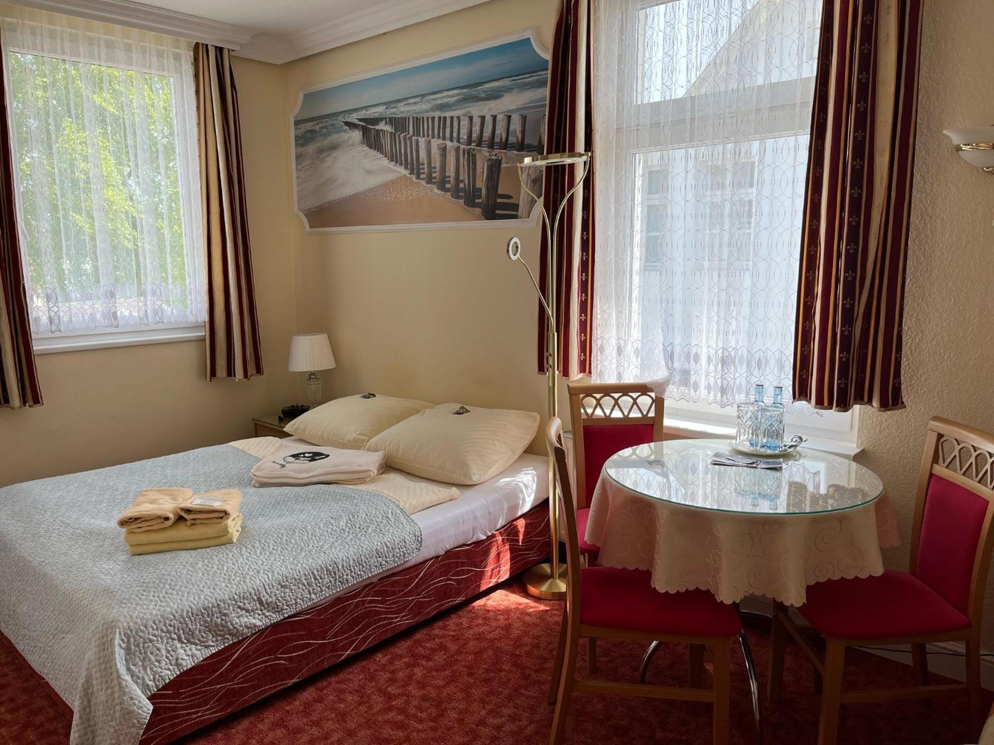 Pension Mittag Heringsdorf  Bagian luar foto
